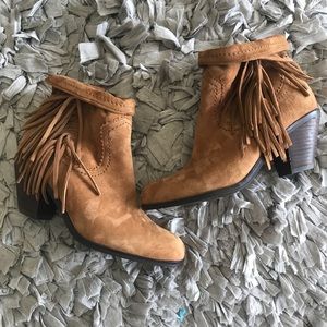 New Sam Edelman Louie-Trimmed Ankle Booties